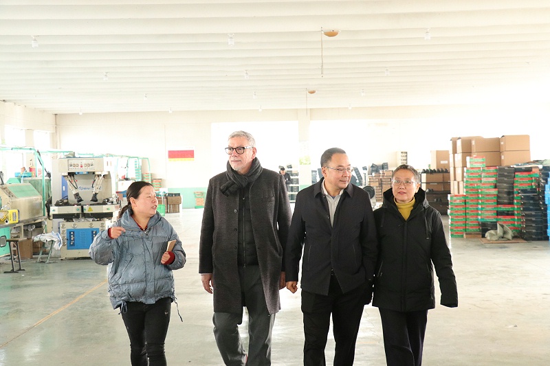 國外客戶來訪，共謀合作新篇章